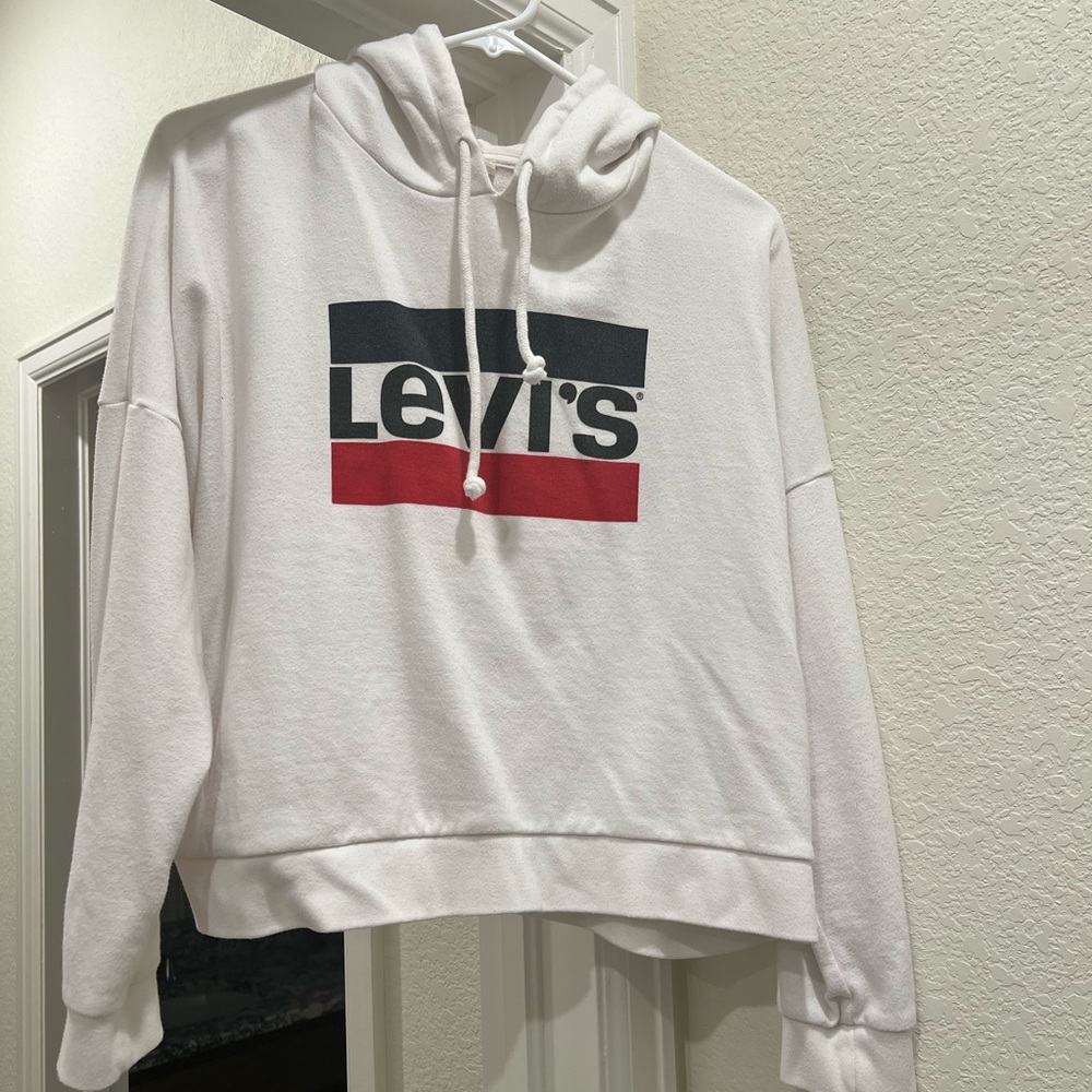 Levi’s light weight crop hoodie